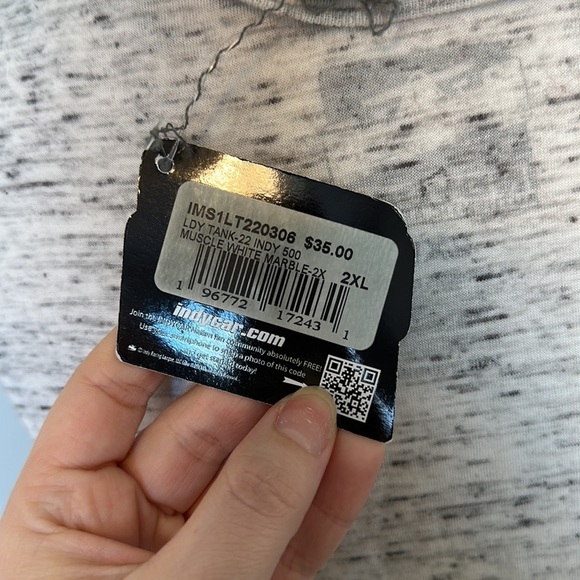 INDYCAR 500 Soft Sleeveless Top NWT - Picture 4 of 4